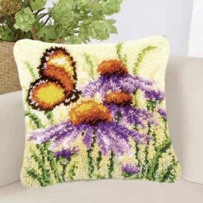 لعبة مخدة الصوف بشكل الفراشة والورود البنفسجية